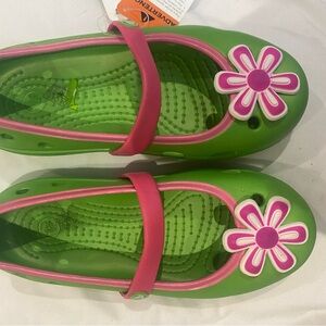 CROCS Kids Green and Pink Water Shoes with Floral Accent